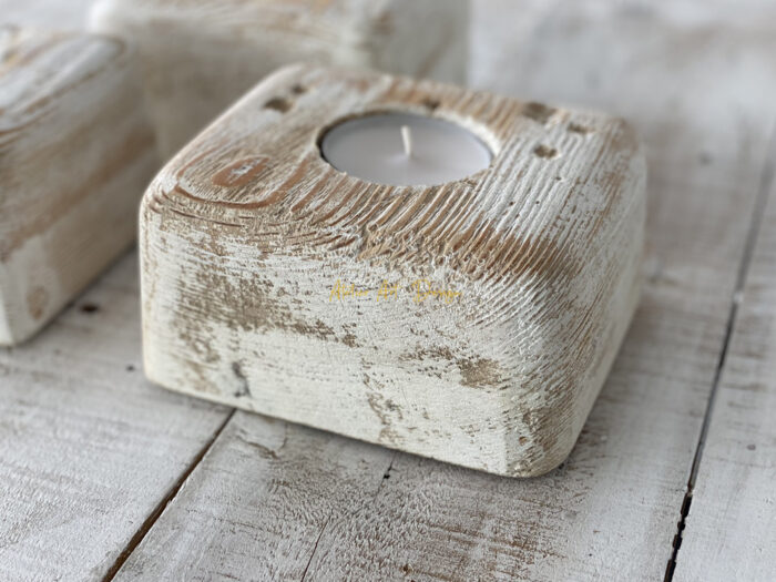 Bougeoirs en bois cérusé – Image 2