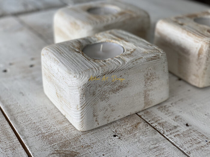 Bougeoirs en bois cérusé – Image 3