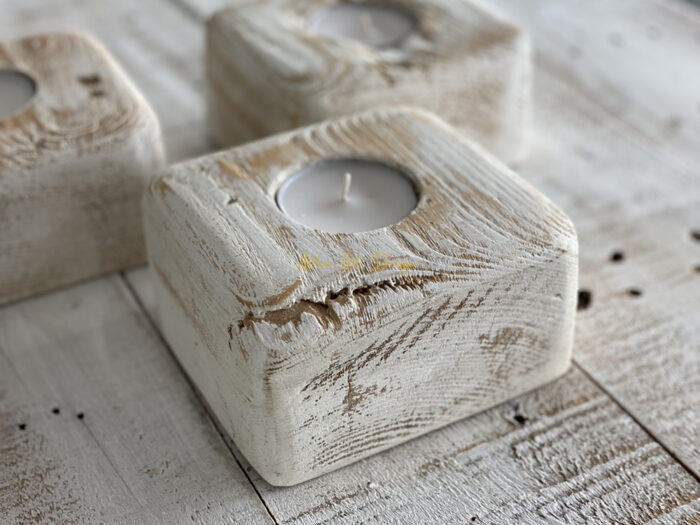 Bougeoirs en bois cérusé – Image 4