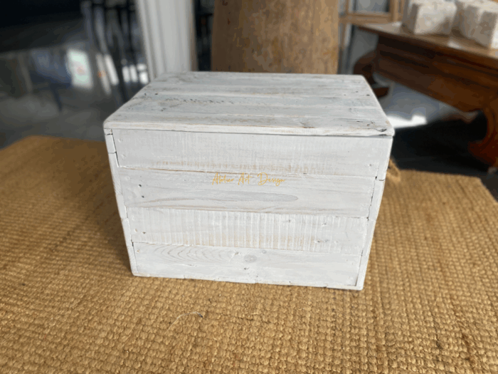 Malle en bois cerusé avec assise – Image 2